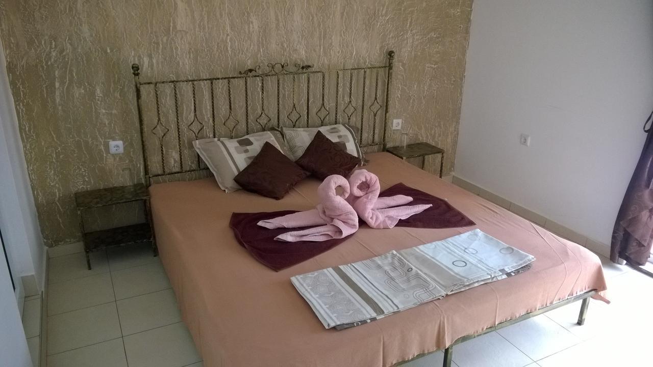 Dracena Guesthouse Ravda Exterior photo